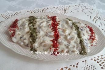 Yoğurtlu Mantar Salatası Tarifi