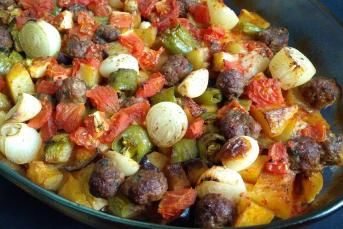 Fırında Sebzeli Köfte Yapımı