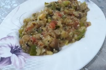 Közlenmiş Patlıcan Salatası Tarifi