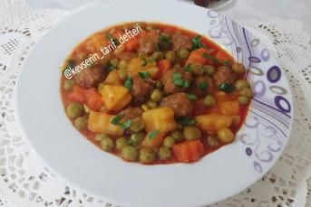 Misket Köfteli Bezelye Yemeği