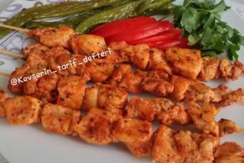 Tavada Şipşak Tavuk Şiş