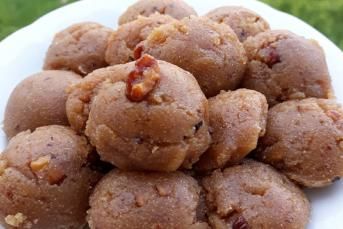 Unlu İrmik Helvası