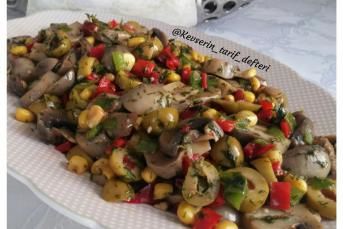 Mantar Salatası (Leziz)