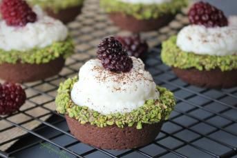 Krema Dolgulu Mini Tart