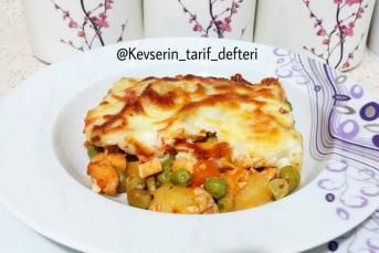 Beşamel Soslu Tavuklu Bezelye