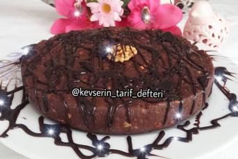 Pişmeyen Pasta Tarifi (10 Dakikada Hazır)