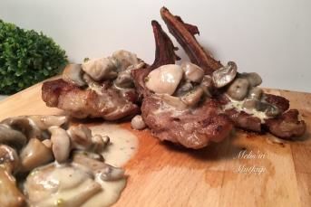 Mantar Soslu Kuzu Pirzola