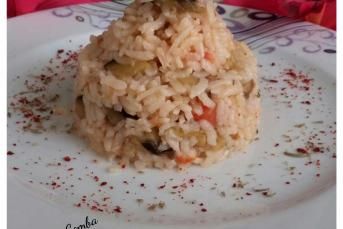 Patlıcanlı Domatesli Pirinç Pilavı