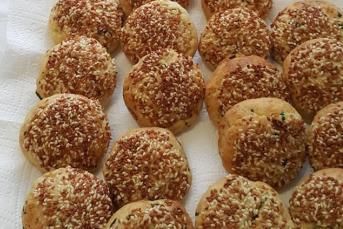 Zeytinli Peynirli Tuzlu Toplar