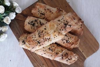 Ispanaklı Peynirli Buzluk Böreği