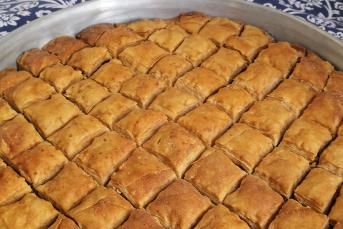 Nefis Ev Baklavası ( Çok Pratik) Duble Cevizli