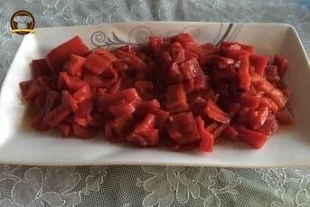 Közlenmiş Biber Salatası