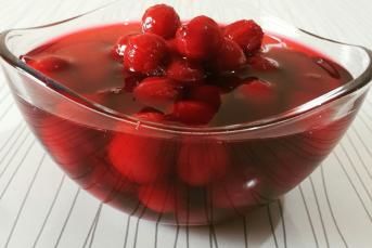 Nefis Vişne Kompostosu Tarifi