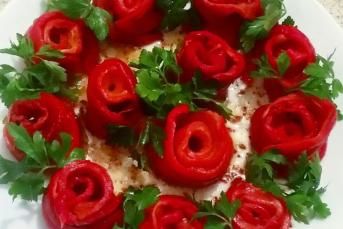 Közlenmiş Kapya Biber Salatası