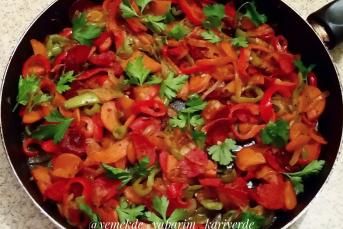 Tavada Sebzeli Sucuk