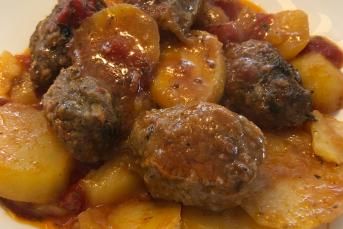 Köfte Patates Yemeği