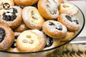 Kolace (Lor Peynir Ve Elmalı Kurabiye)