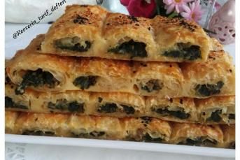 Baklava Yufkasıyla Çıtır Çıtır Ispanaklı Börek