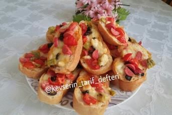 Lezzetli Bayat Ekmek Dilimleri