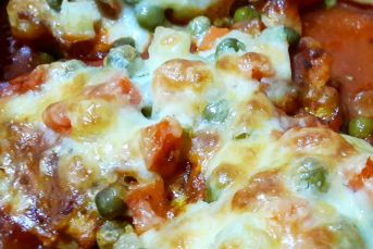 Çok Kolay Fırında Garnitürlü Tavuk