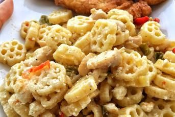 Kremalı Tavuklu Makarna