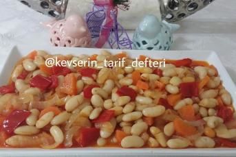 Zeytinyağlı Kuru Fasulye Tarifi