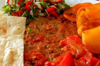 Tepside Patatesli Et