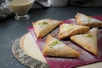 Tahinli Çıtır Üçgenler