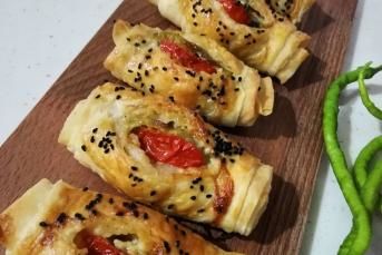 Sebzeli Karnıyarık Böreği