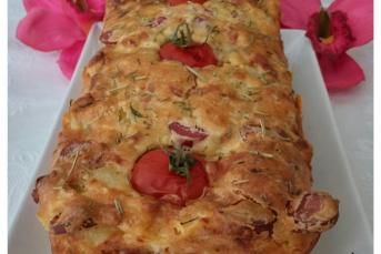 Harika Sosisli Patatesli Tuzlu Kek