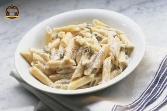 Gorganzola Soslu Ve Etli Makarna