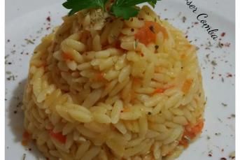 Domatesli Havuçlu Arpa Şehriye Pilavı