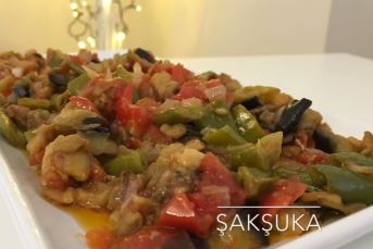 Şakşuka Tarifi (Videolu)