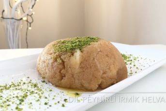 Dil Peynirli İrmik Helvası