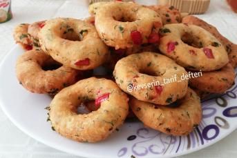 Peynirli Biberli Maydanozlu Hamur Kızartması