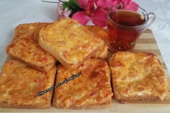 Yumurtalı Peynirli Ekmek Dilimleri