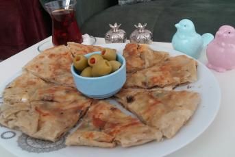Tavada Börek (Yufka Ekmek İle)