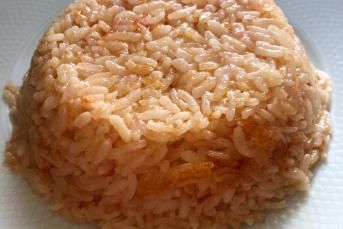 Domatesli Pilav Nasıl Yapılır