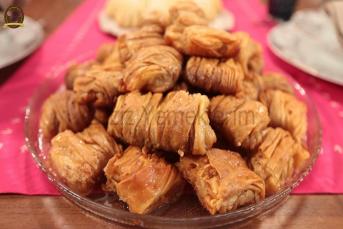 Baklavalık Yufka İle Kırım Baklavası