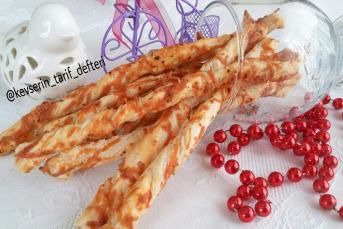 Atıştırmalık Kaşarlı Milföy Çubukları