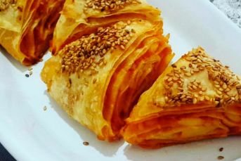 Üçgen Çıtır Börek