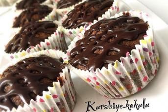 Çikolatalı Muffin (Harika Sunumuyla)