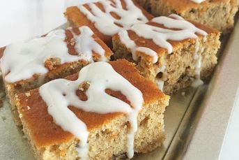 Havuçlu Cevizli Kek (Enfes Sunumuyla)