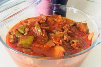 Zeytinyağlı Patlıcan Yemeği Tarifi