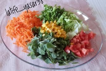Karışık Salata Yapımı