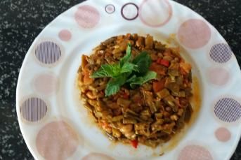 Zeytinyağlı Börülce Yapılışı