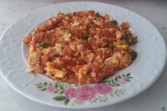 Menemen (Kahvaltı Sofrasının Vazgeçilmezi)