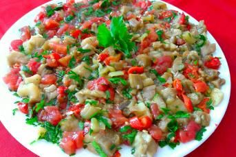 Közlenmiş Sebze Mezesi Tarifi