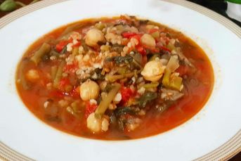 Nohutlu Bulgurlu Semizotu Yemeği