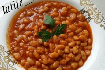 Kuru Fasulye Yemeği